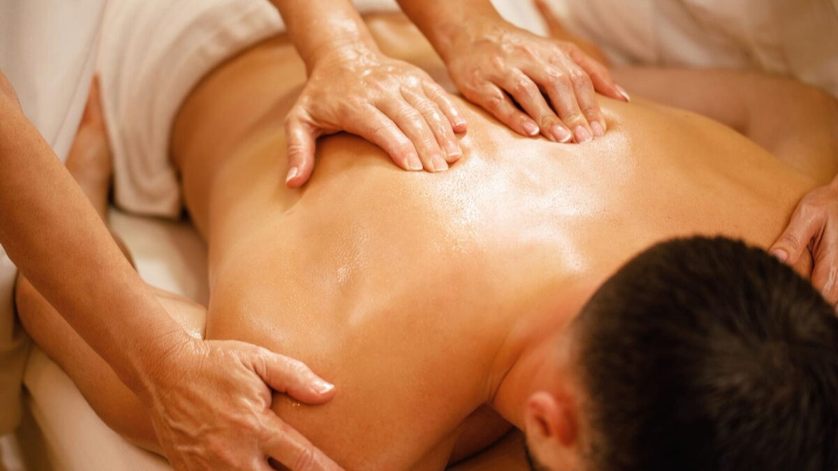 Klassische Schwedische Massage bei Nova Spa Antalya Masaj Salonu – entspannende Handbewegungen